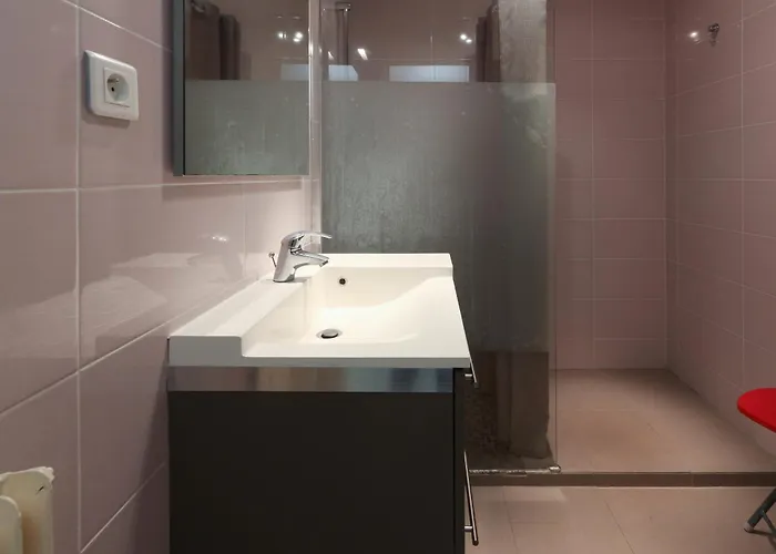 In With Ac Terrace & Pool - Benakey Apartment Antibes